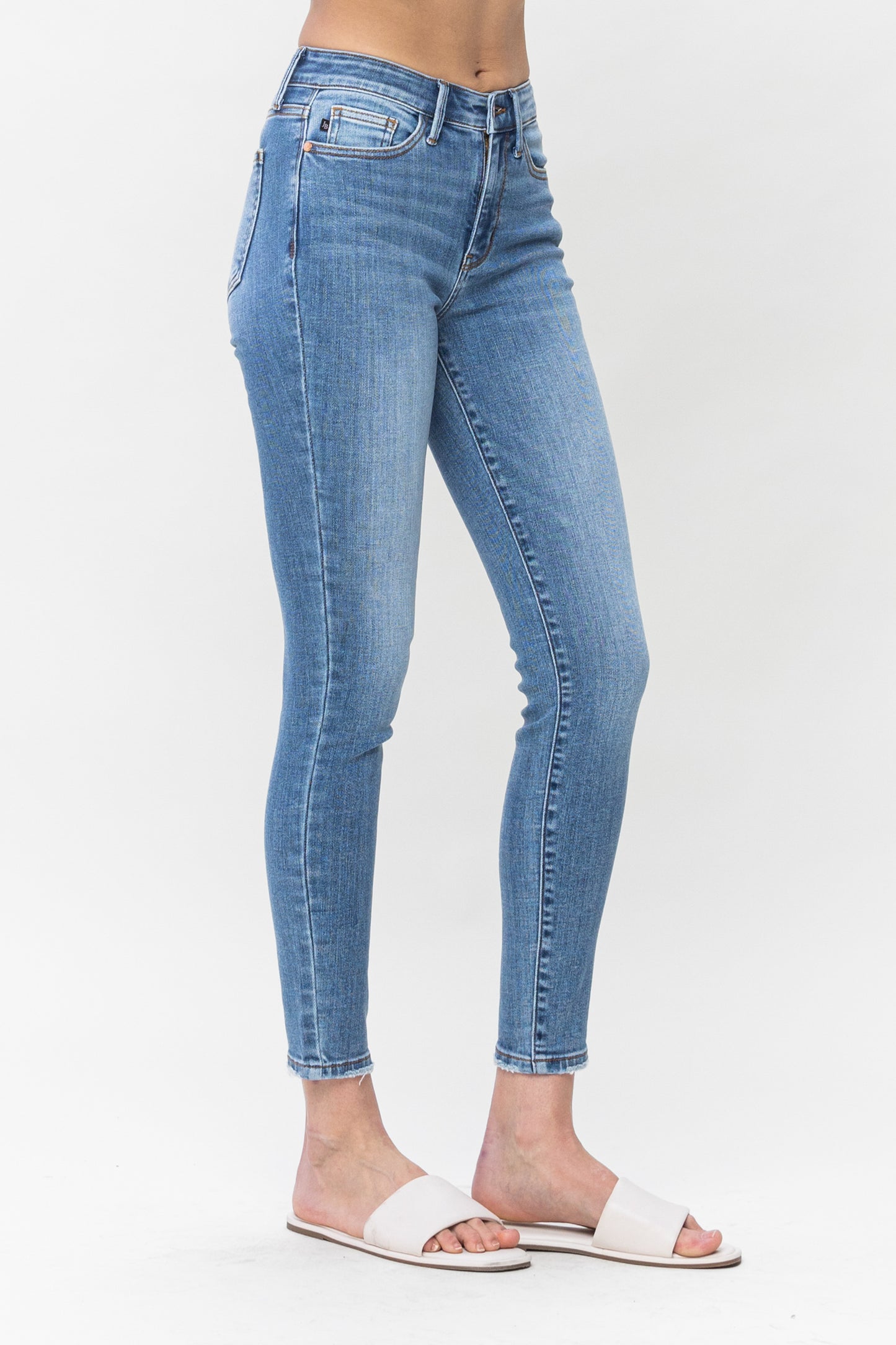 *Midrise Vintage Skinny Jeans