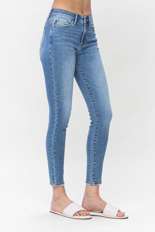 *Midrise Vintage Skinny Jeans